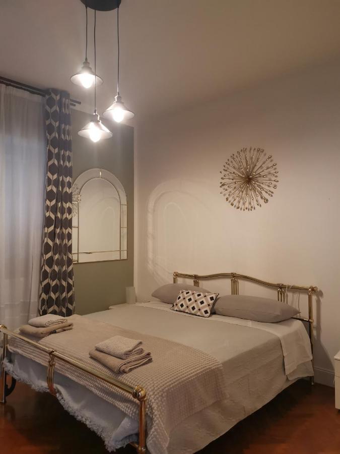 Villa Flora Affittacamere Luni ภายนอก รูปภาพ